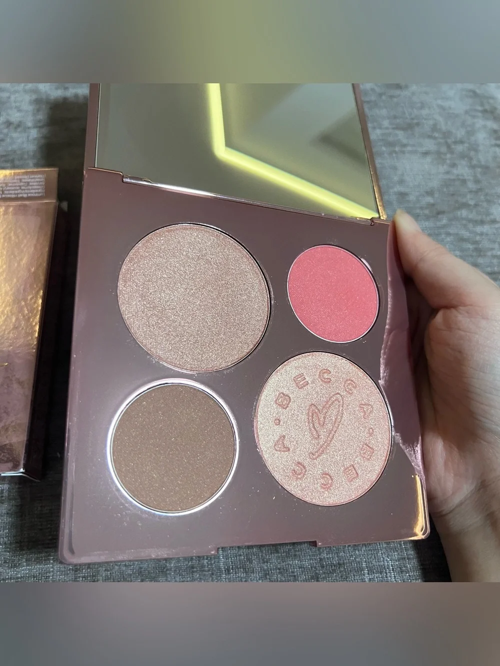 Becca BECCA X CHRISSY TEIGEN Glow Face Palette